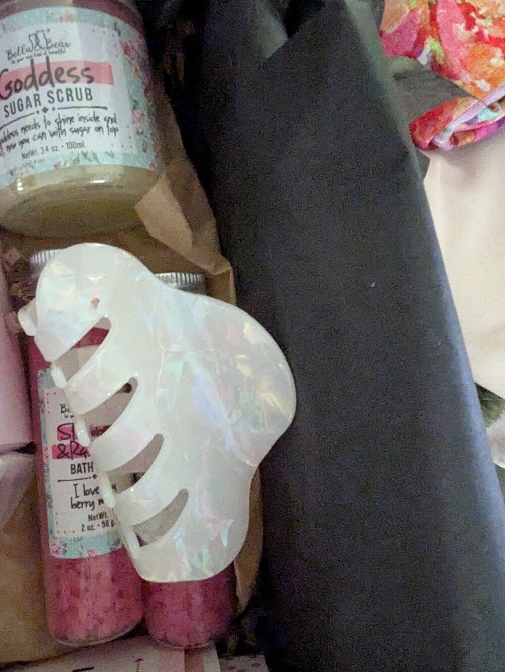 Subscription Box Items. - Picture 4 of 6
